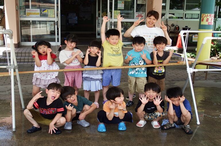 夏といえば！！　「流しそうめん大会」