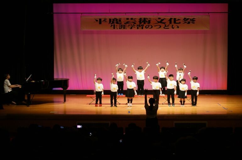 平鹿芸術文化祭　ハンドベル発表♪