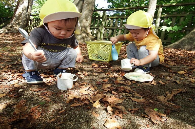 元気いっぱいな秋の０･１･２歳児の子ども達🌰